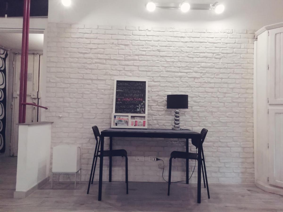 White Apartment Roma Ngoại thất bức ảnh