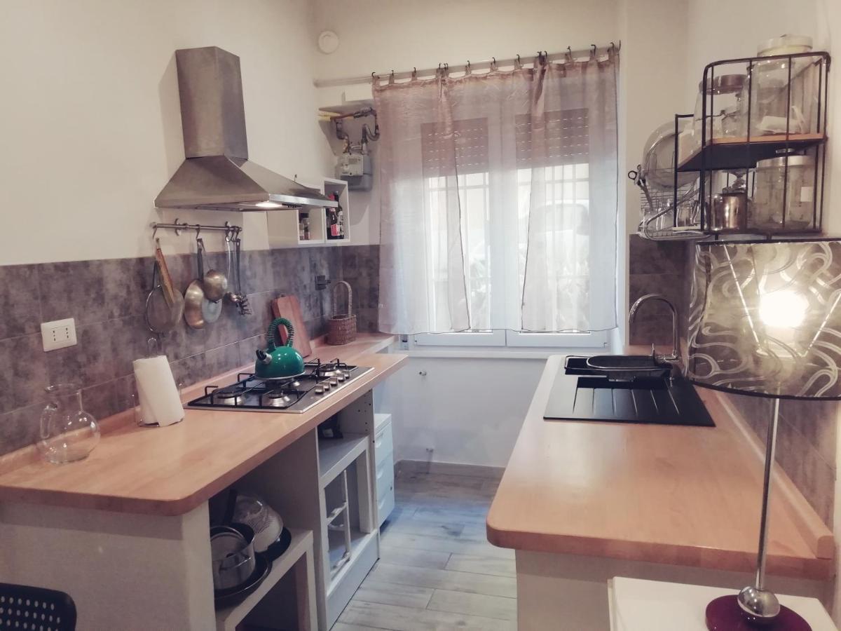 White Apartment Roma Ngoại thất bức ảnh