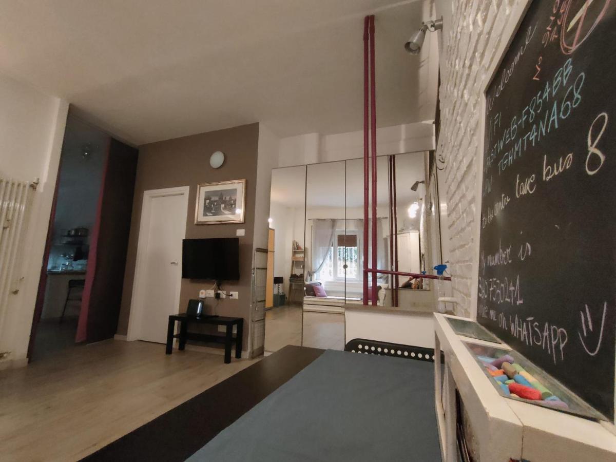 White Apartment Roma Ngoại thất bức ảnh